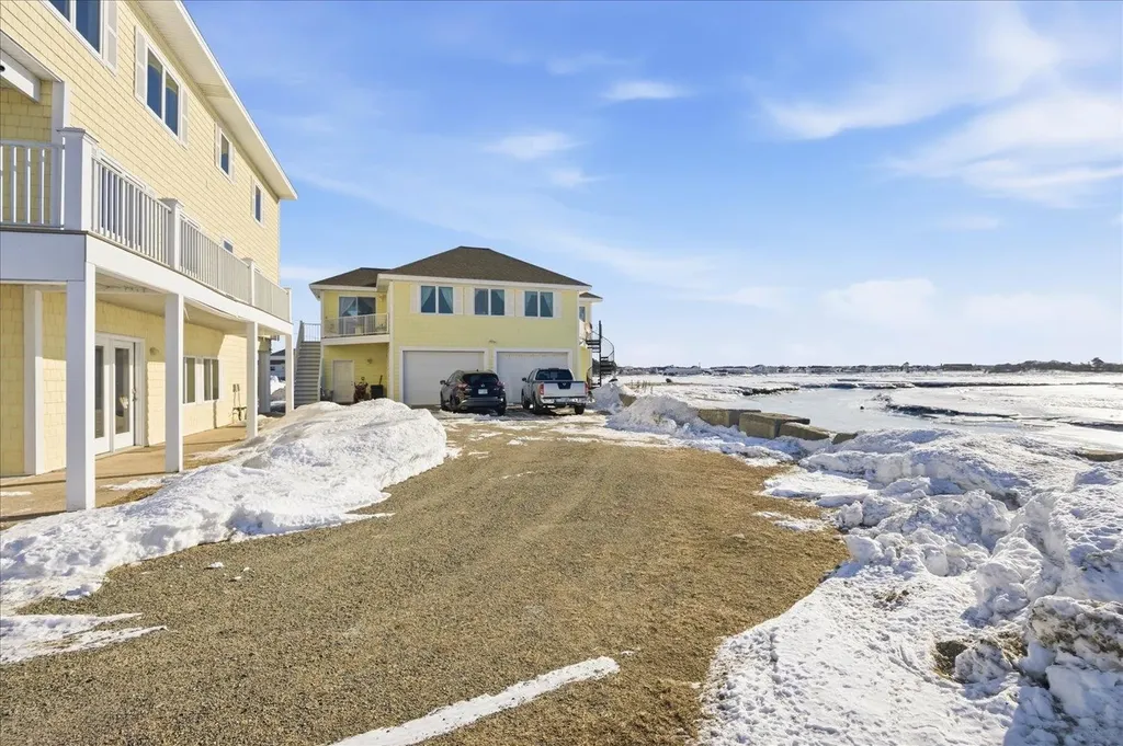 23 River Street Seabrook NH 03874