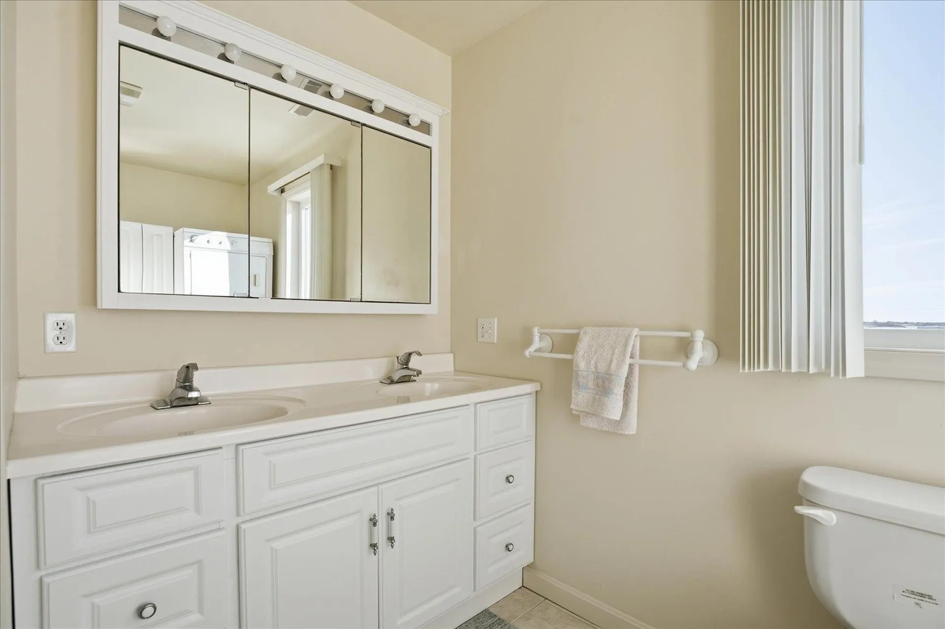 23 River Street Seabrook NH 03874