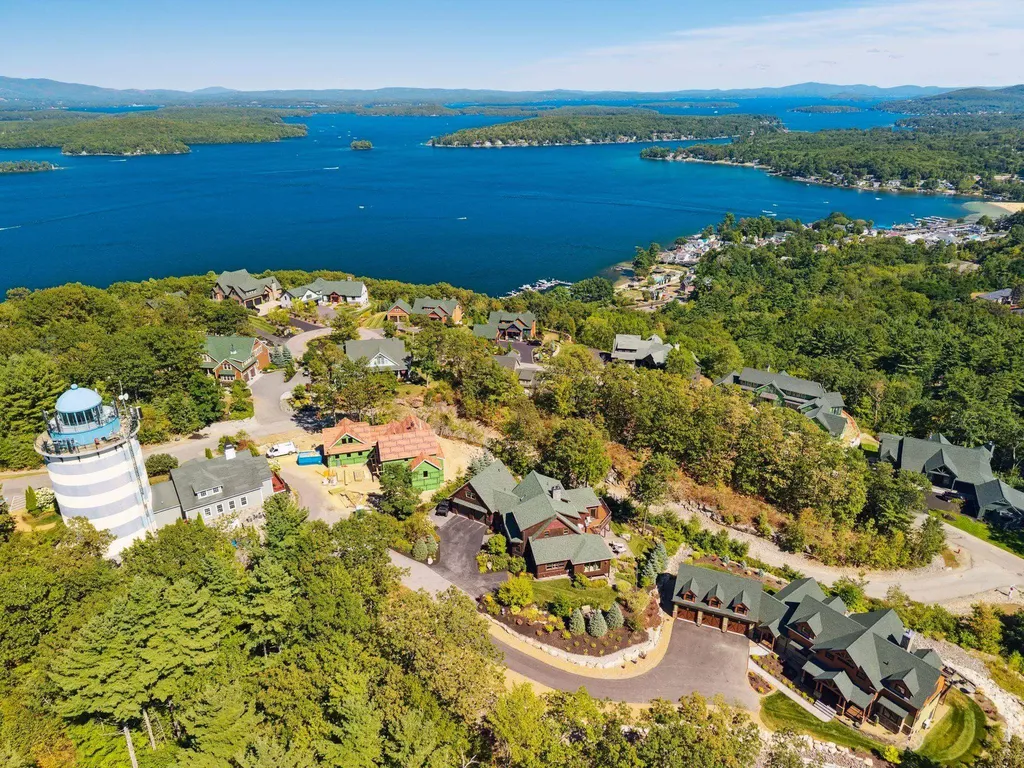 148 Akwa Vista Laconia NH 03246