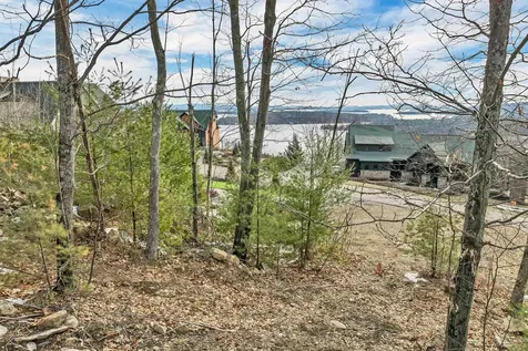 148 Akwa Vista Laconia NH 03246