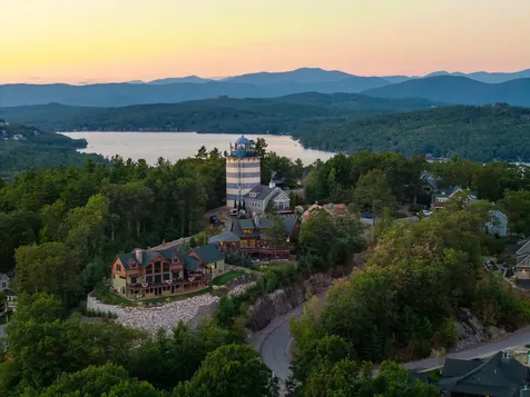 148 Akwa Vista Laconia NH 03246