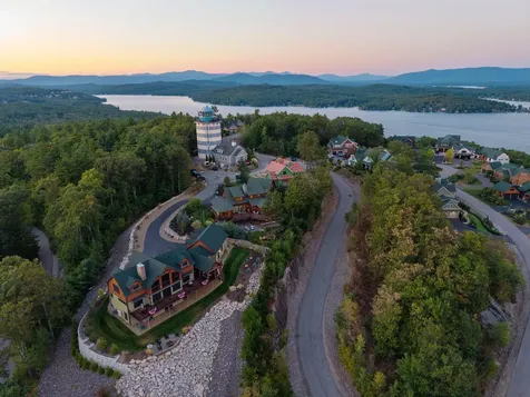 148 Akwa Vista Laconia NH 03246