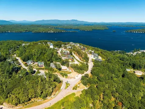 148 Akwa Vista Laconia NH 03246