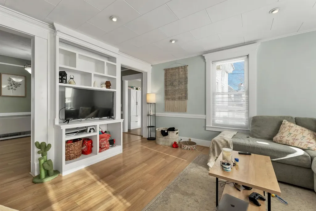 2 Waukewan Avenue Meredith NH 03253