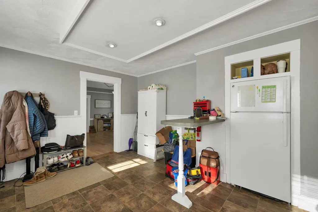 2 Waukewan Avenue Meredith NH 03253