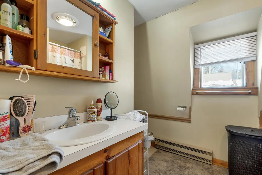 2 Waukewan Avenue Meredith NH 03253