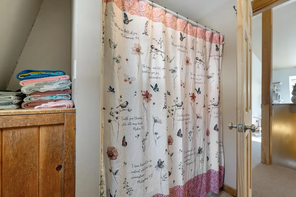 2 Waukewan Avenue Meredith NH 03253