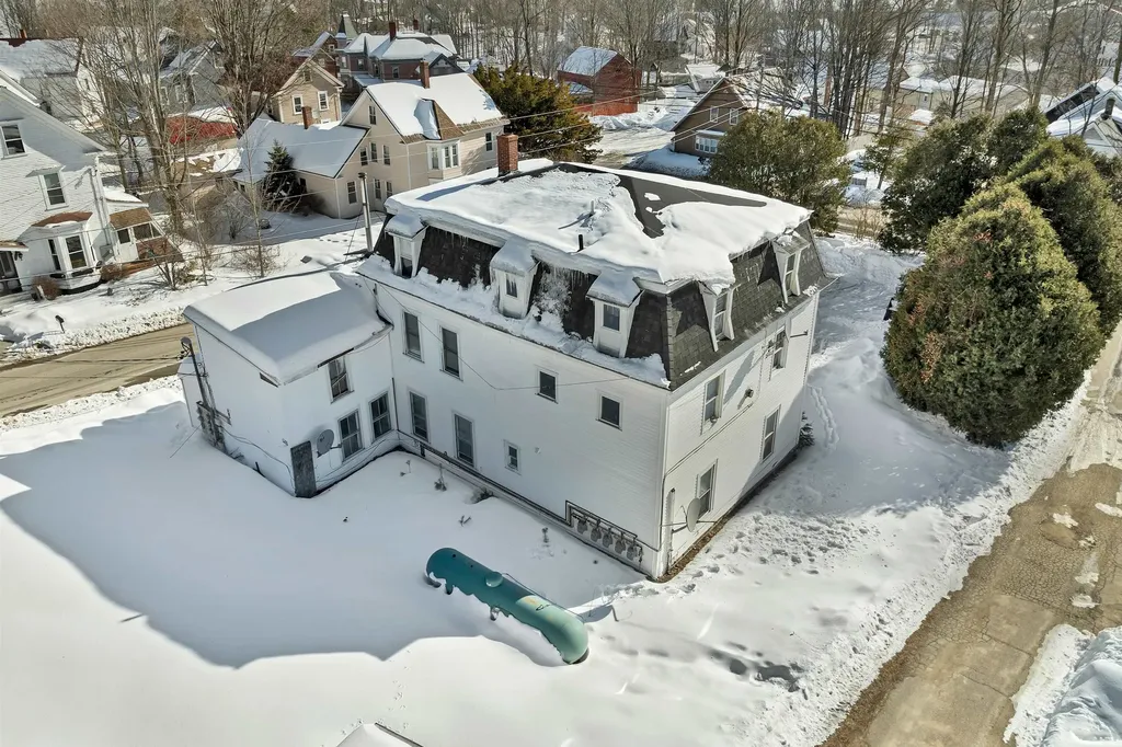 2 Waukewan Avenue Meredith NH 03253