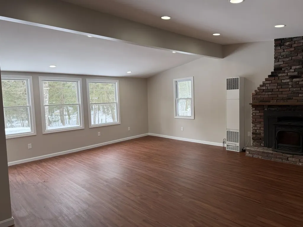 239 Long Pond Road Northwood NH 03261