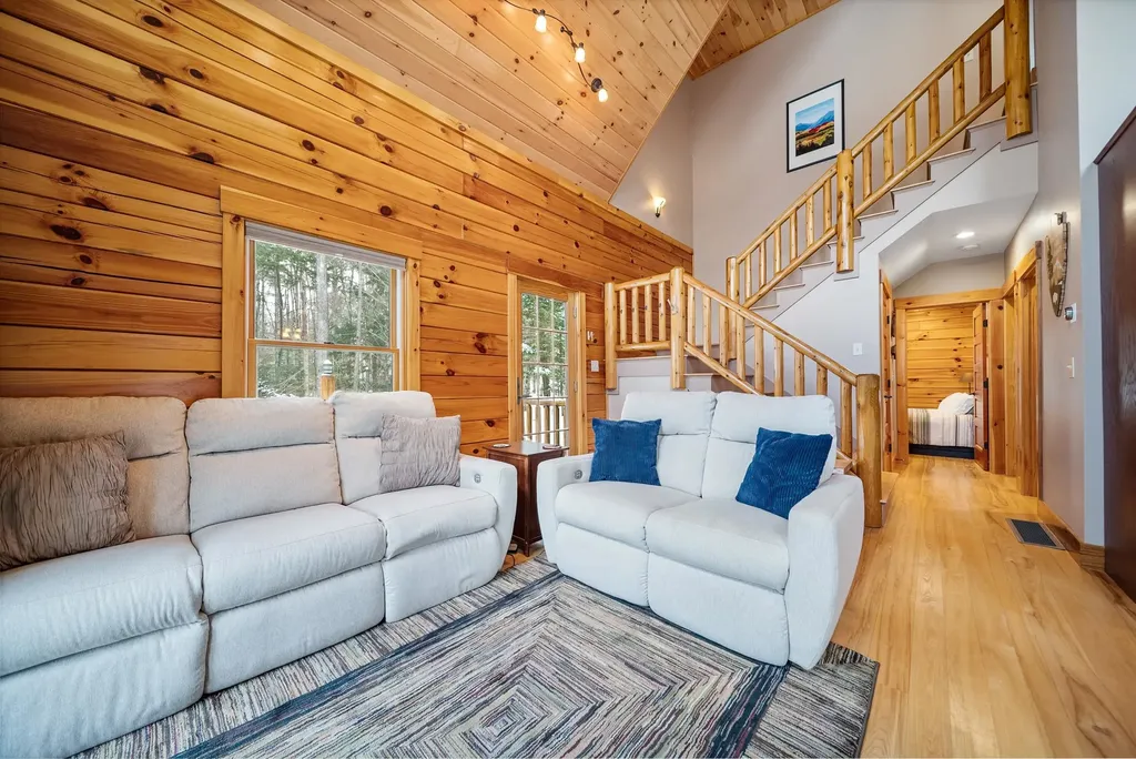 10 Marden Drive Campton NH 03223