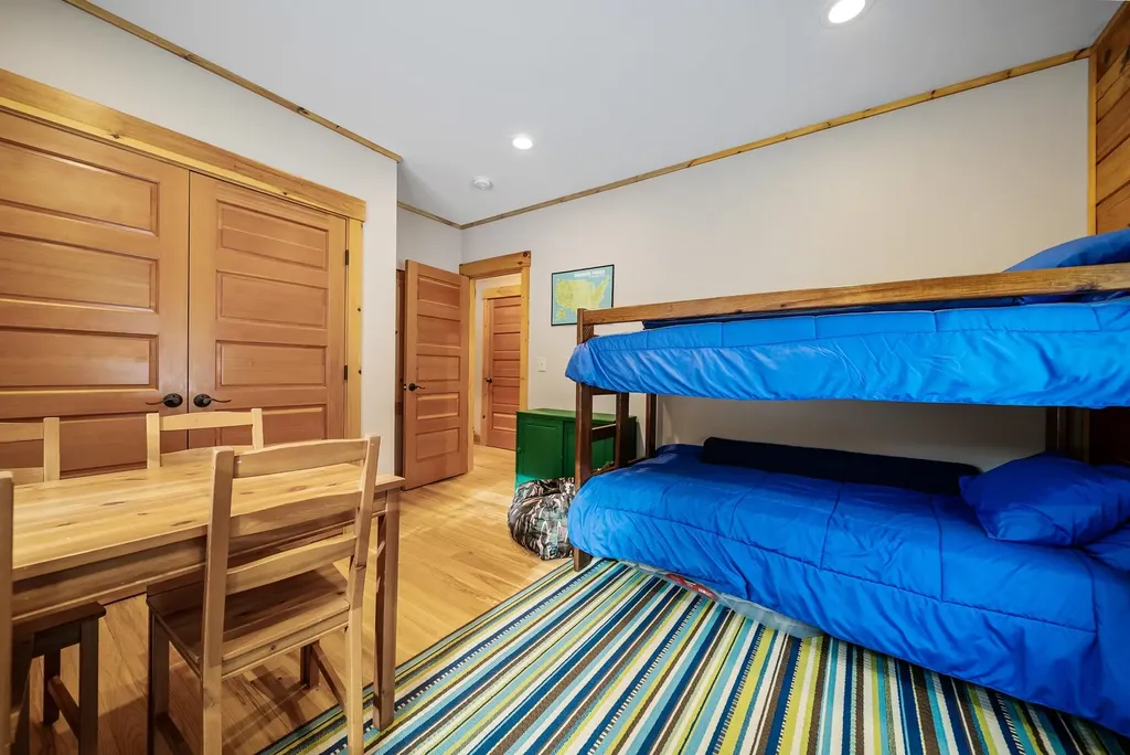 10 Marden Drive Campton NH 03223