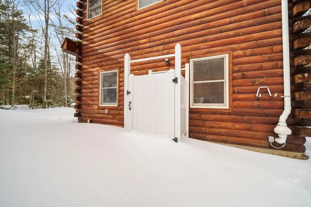 10 Marden Drive Campton NH 03223