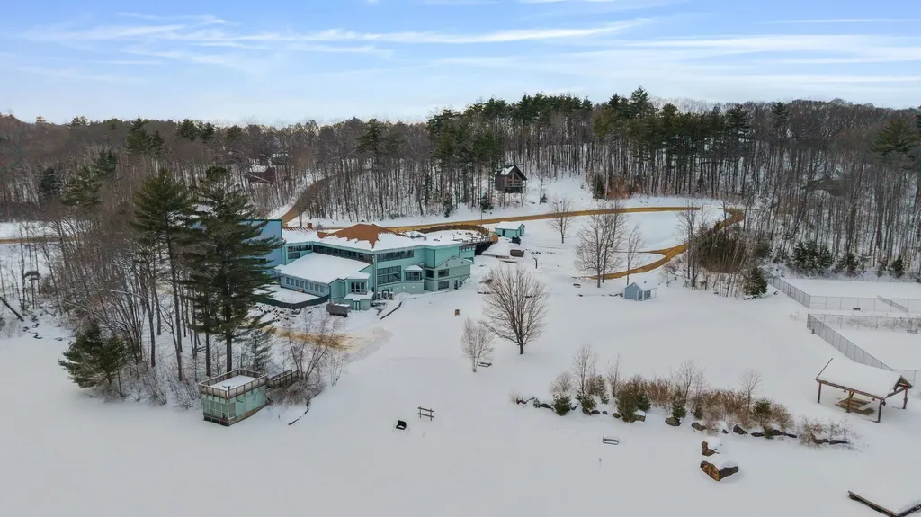 10 Marden Drive Campton NH 03223