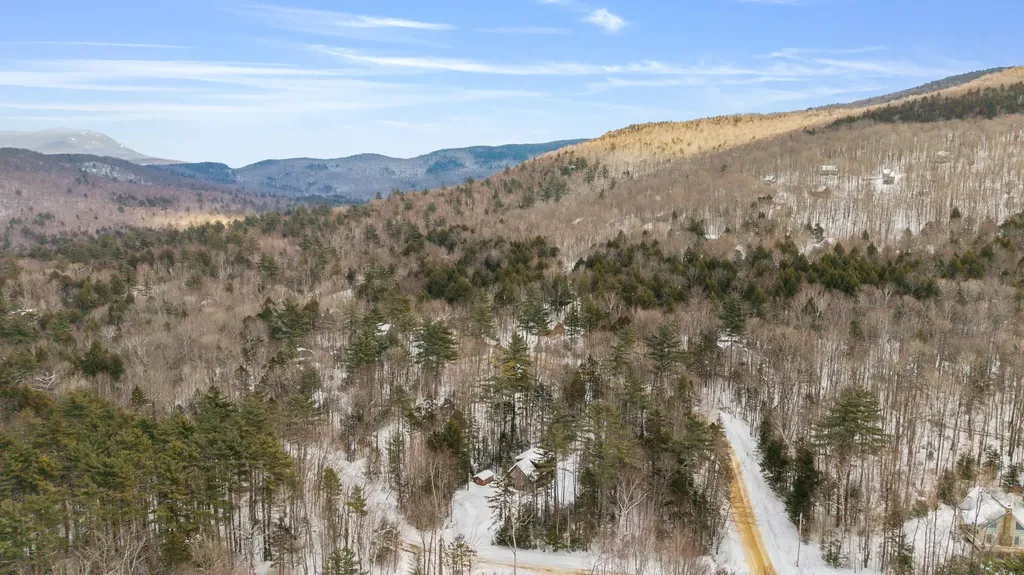 10 Marden Drive Campton NH 03223