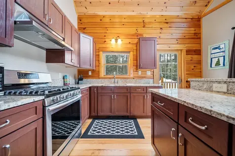 10 Marden Drive Campton NH 03223