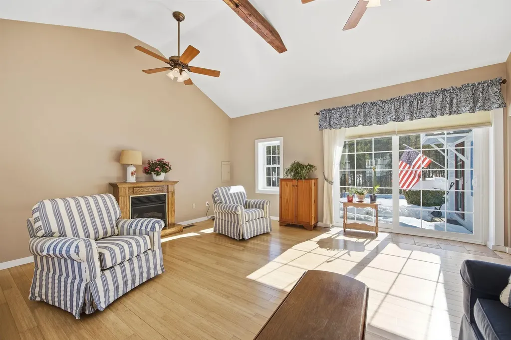 92 Waterloo Street Warner NH 03278