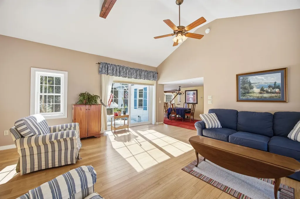 92 Waterloo Street Warner NH 03278