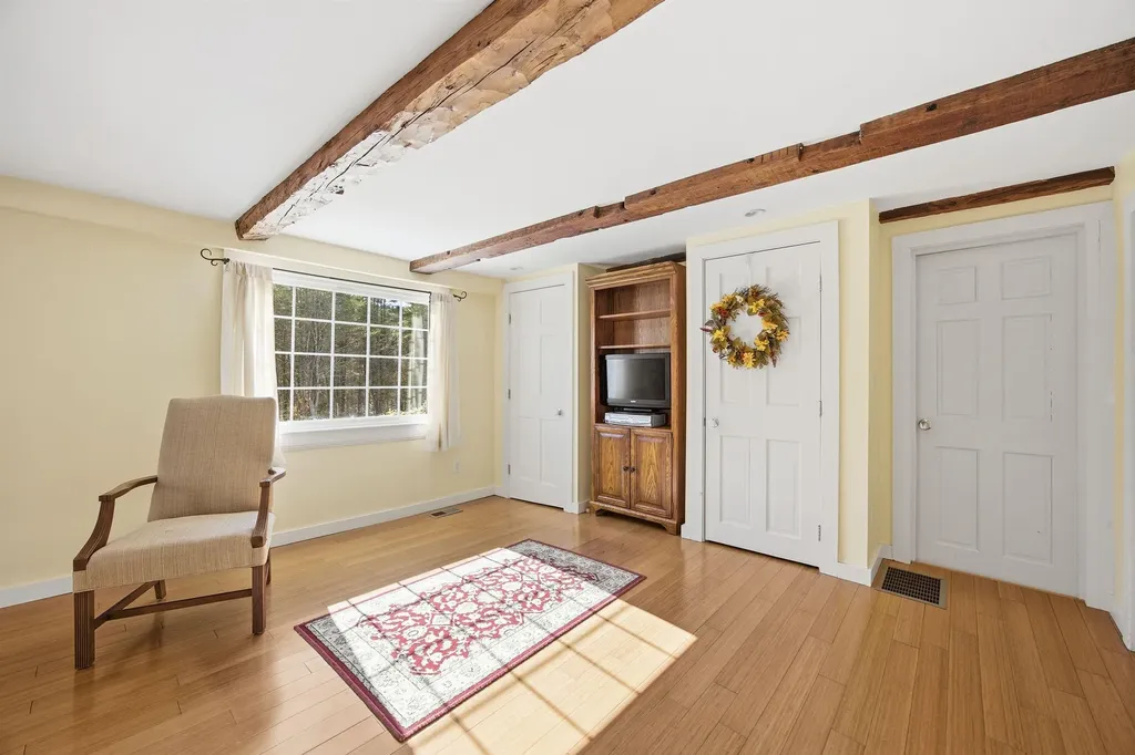 92 Waterloo Street Warner NH 03278