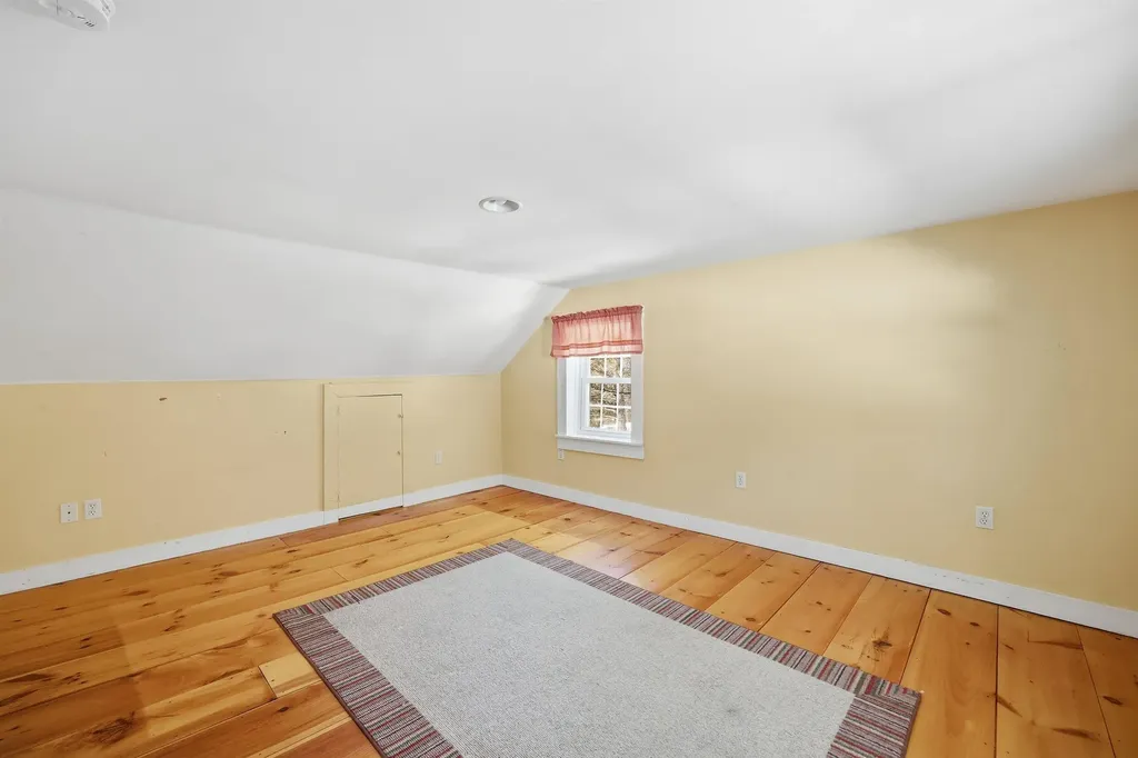 92 Waterloo Street Warner NH 03278