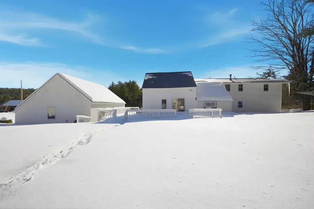 92 Waterloo Street Warner NH 03278