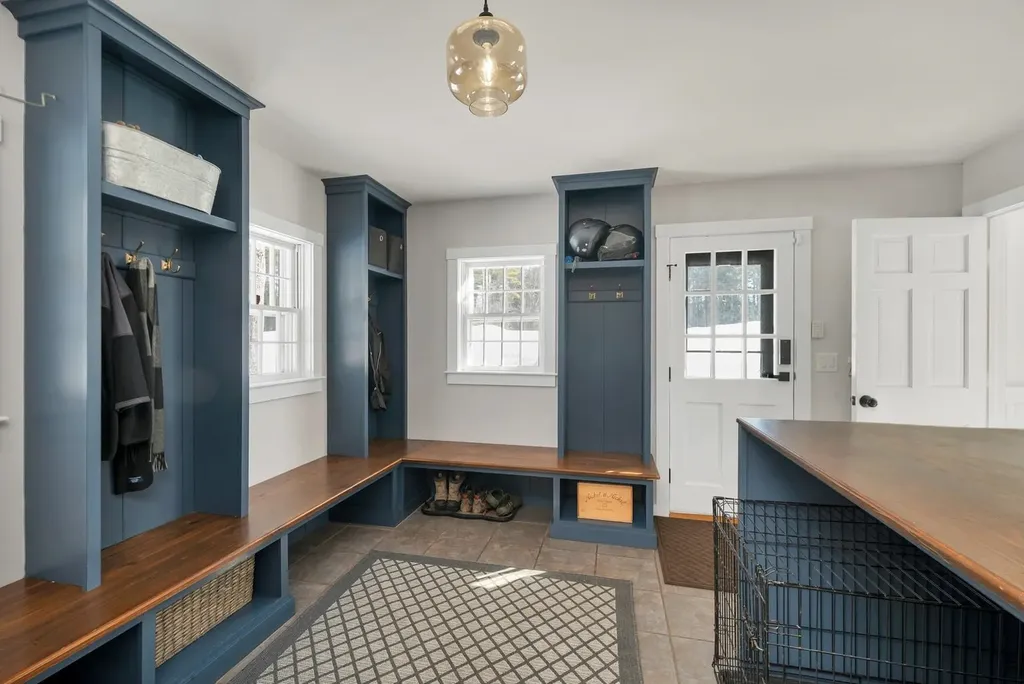 815 Dodge Hill Road Francestown NH 03043