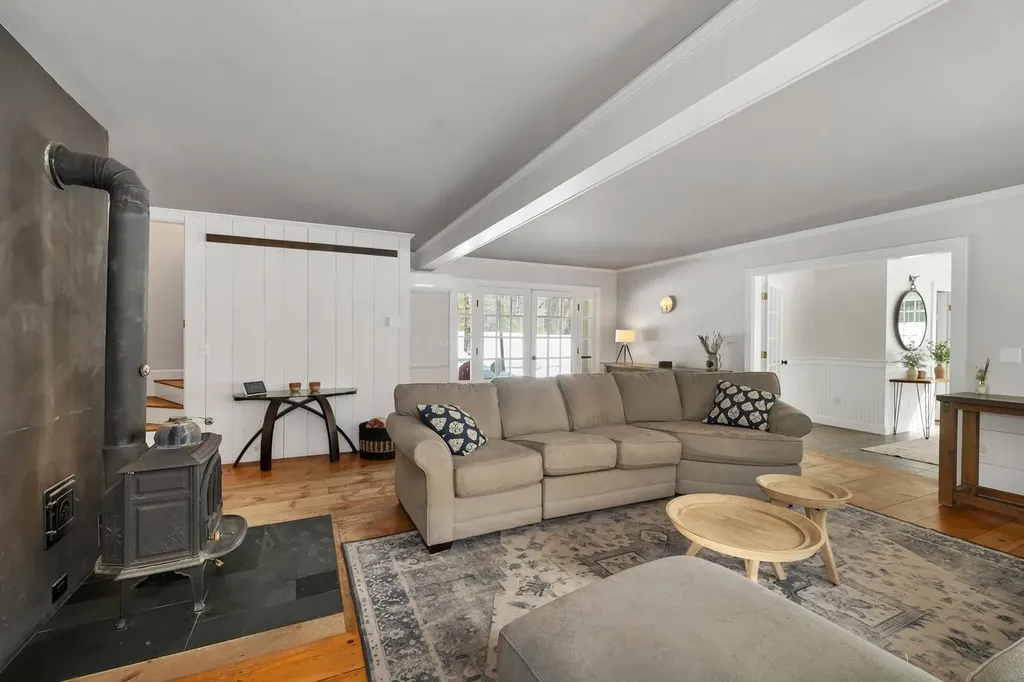 815 Dodge Hill Road Francestown NH 03043