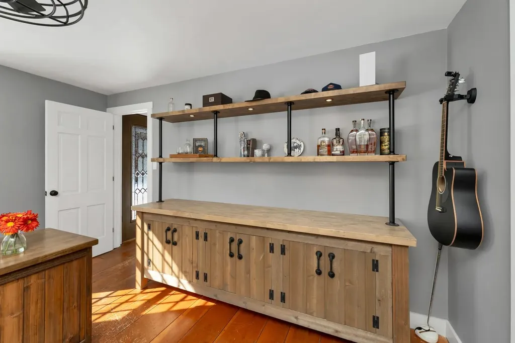 815 Dodge Hill Road Francestown NH 03043