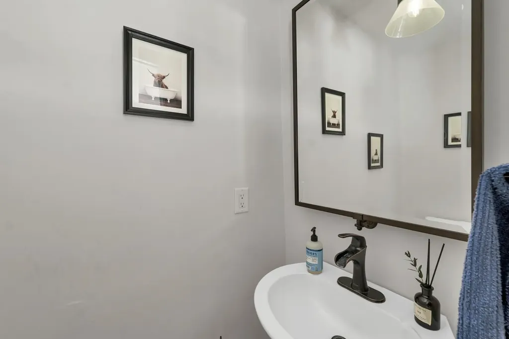 815 Dodge Hill Road Francestown NH 03043