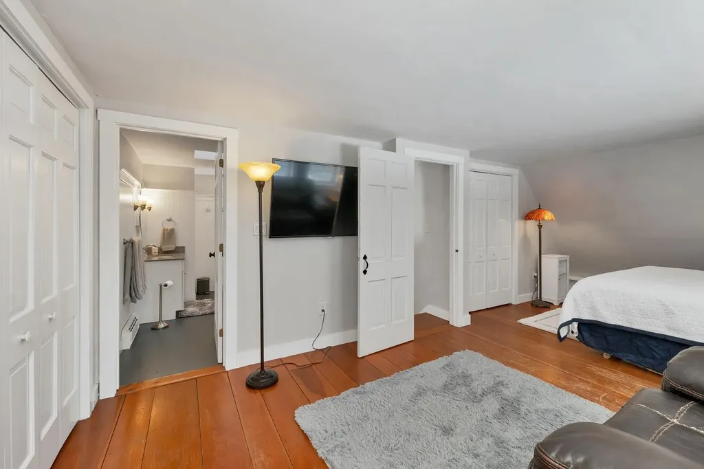 815 Dodge Hill Road Francestown NH 03043