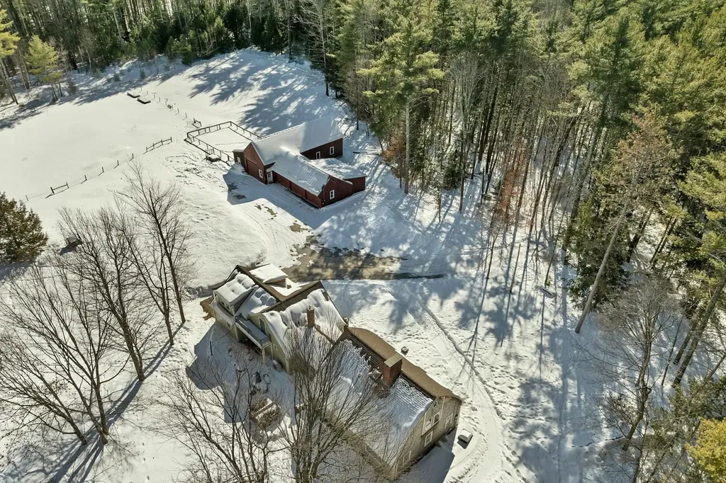 815 Dodge Hill Road Francestown NH 03043