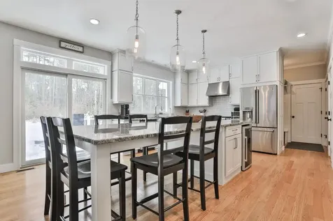 9 Quigley Way Brookline NH 03033