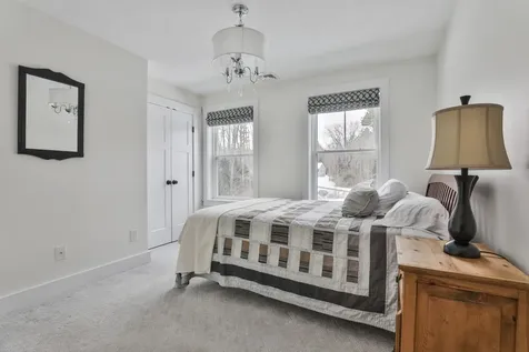 9 Quigley Way Brookline NH 03033