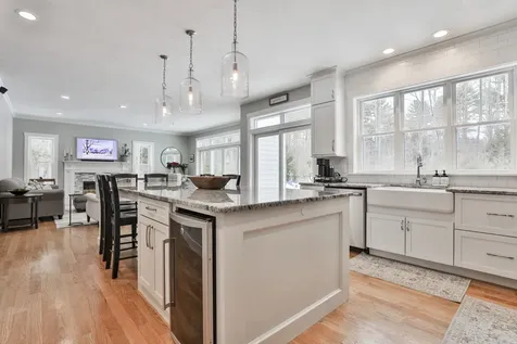 9 Quigley Way Brookline NH 03033