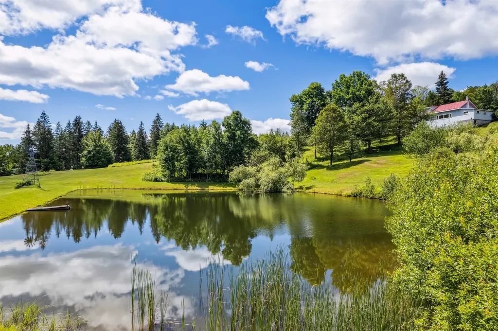 196 Cowdrey Outlook Barnard VT 05032