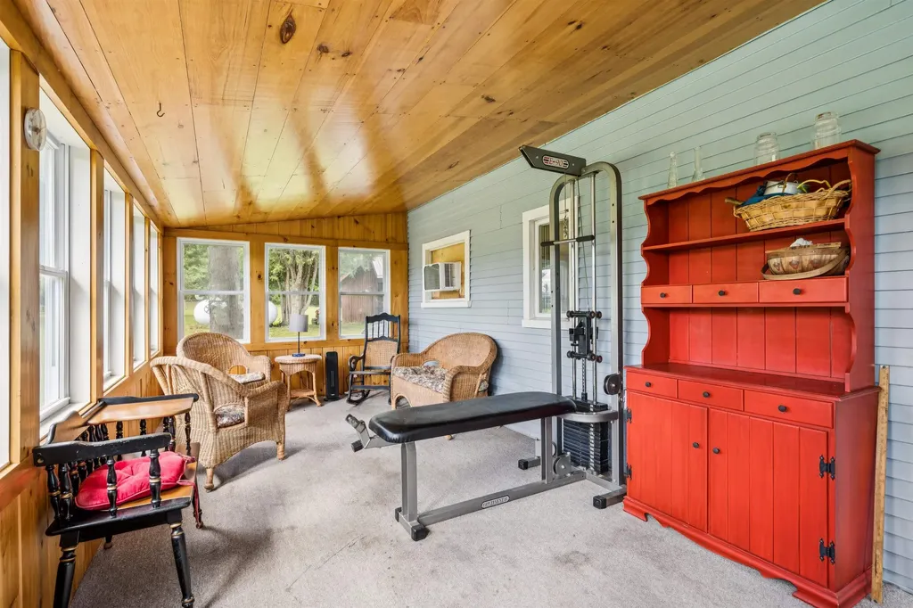 196 Cowdrey Outlook Barnard VT 05032