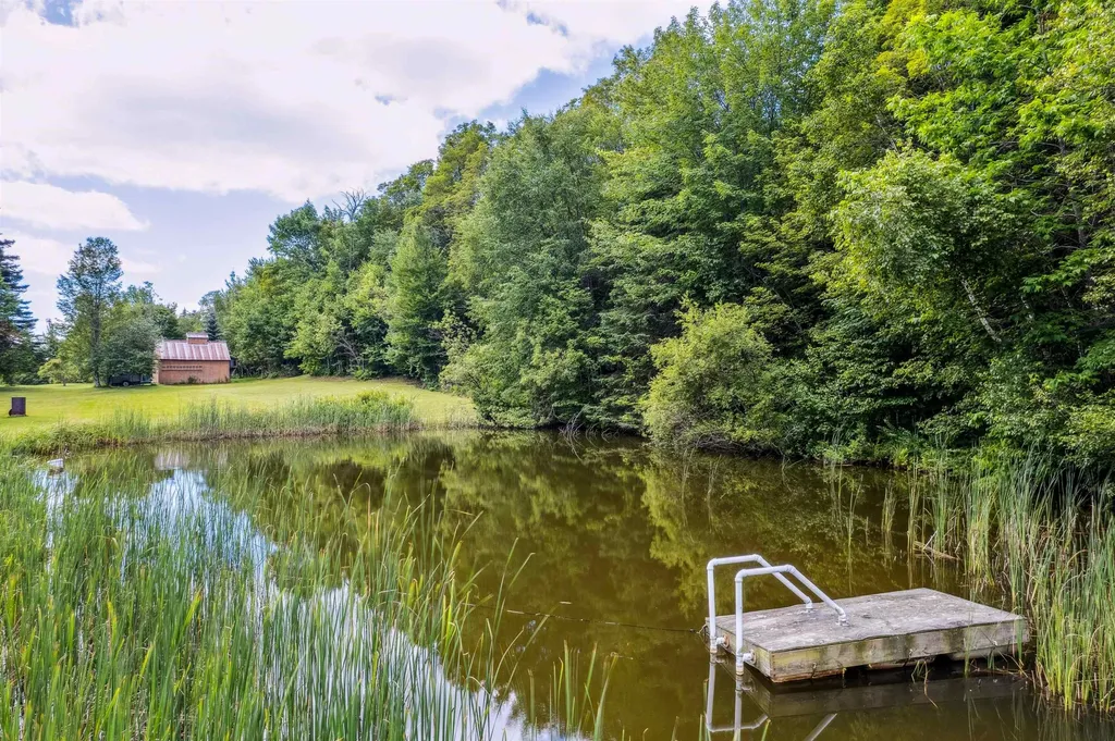 196 Cowdrey Outlook Barnard VT 05032