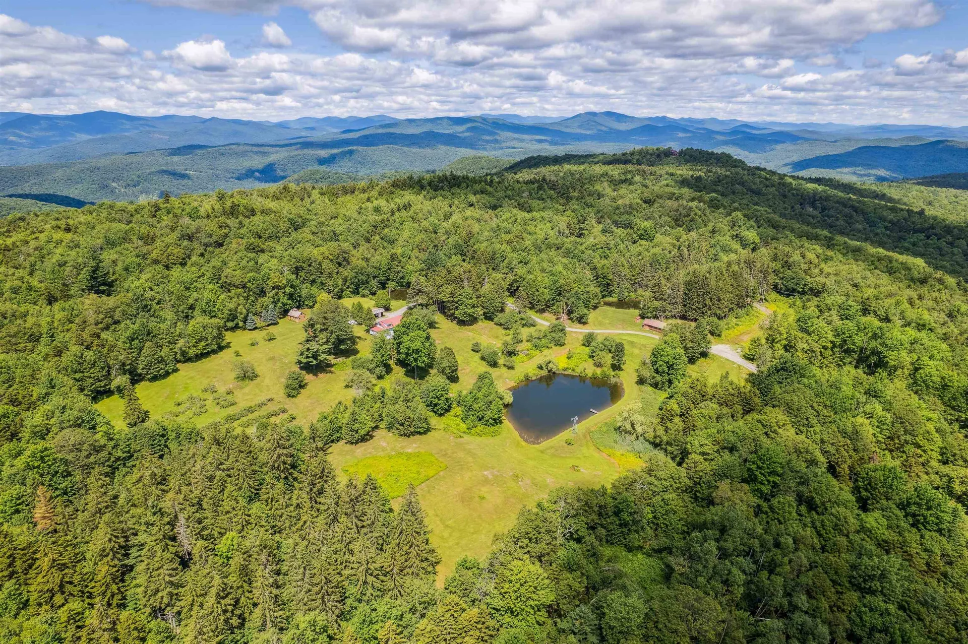 196 Cowdrey Outlook Barnard VT 05032