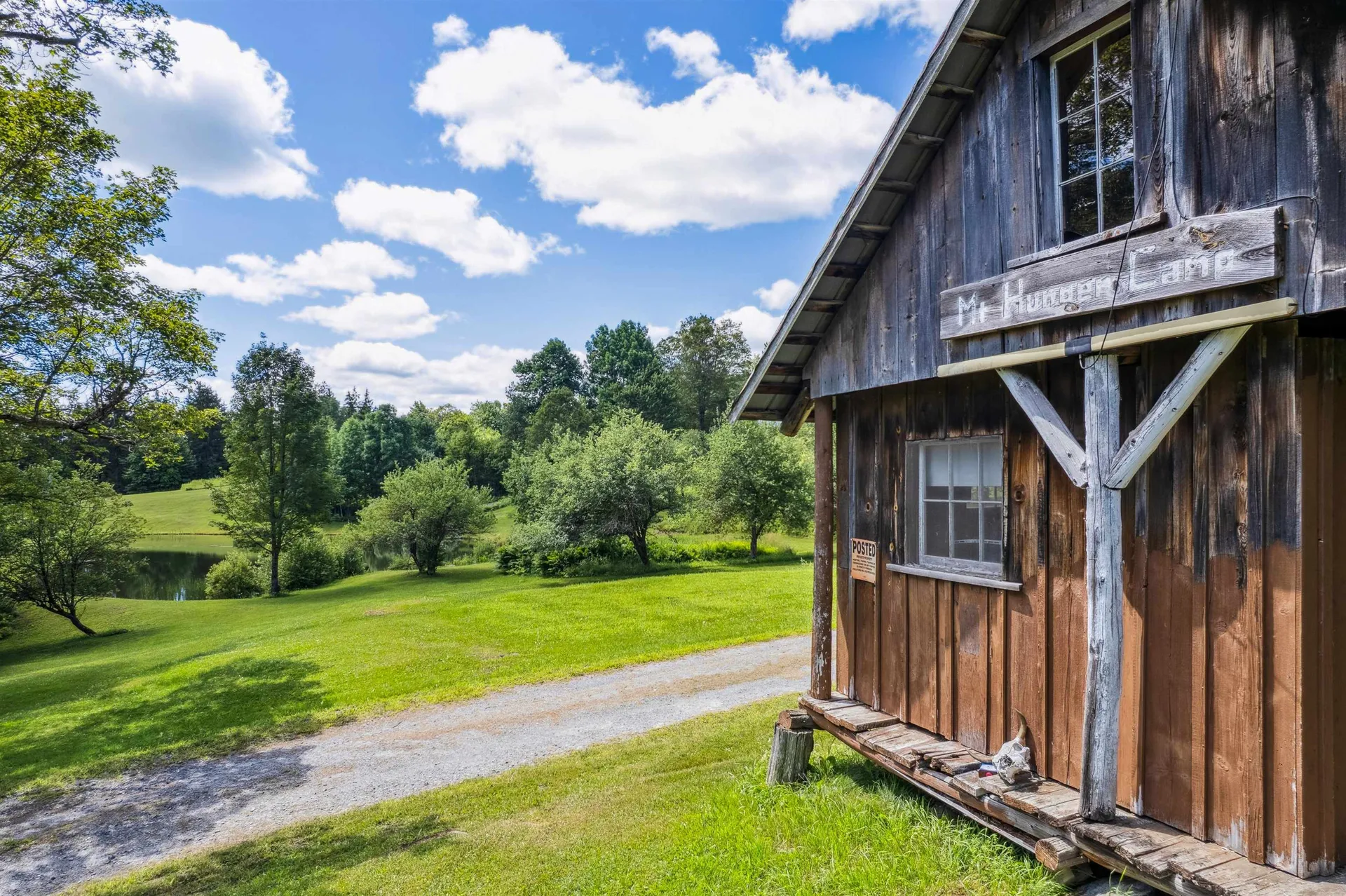 196 Cowdrey Outlook Barnard VT 05032