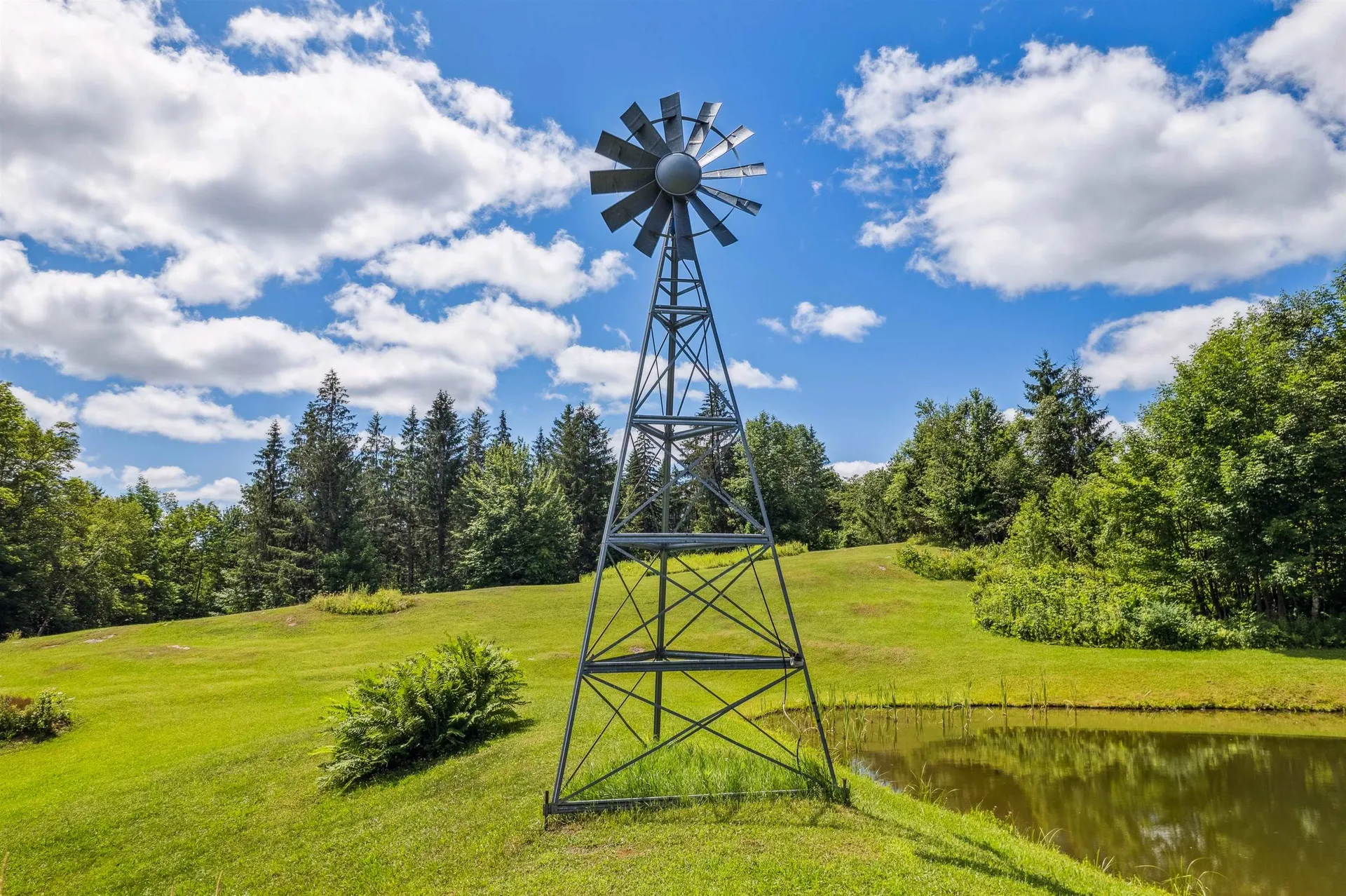 196 Cowdrey Outlook Barnard VT 05032
