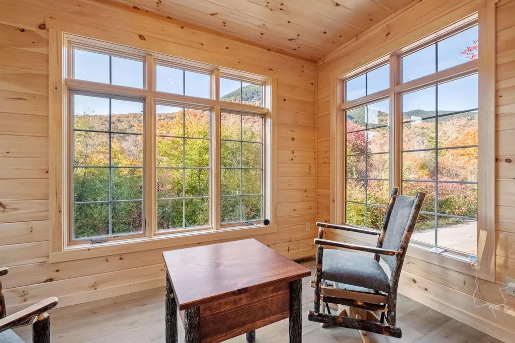 17 Landing Road Lincoln NH 03251