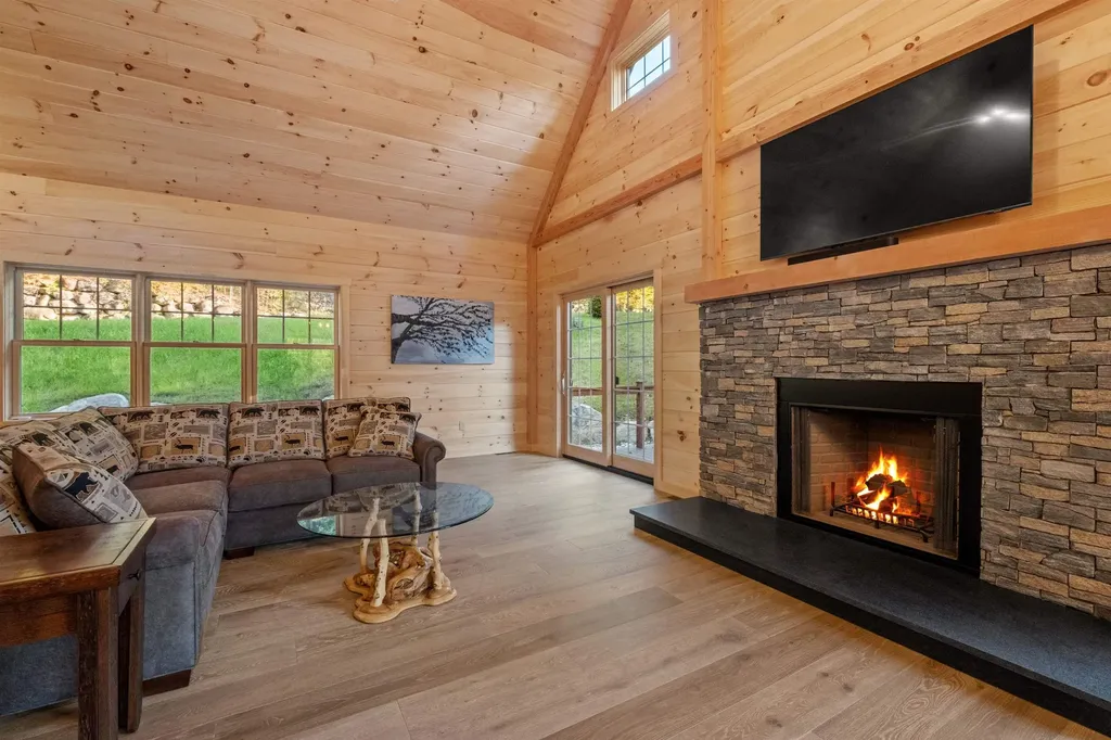 17 Landing Road Lincoln NH 03251