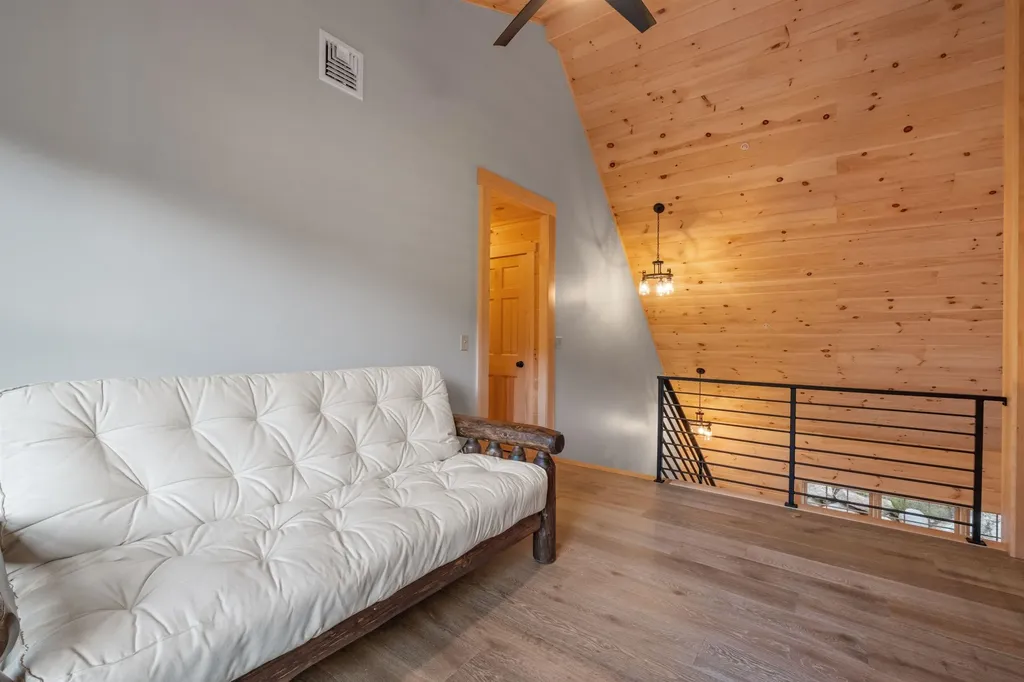 17 Landing Road Lincoln NH 03251