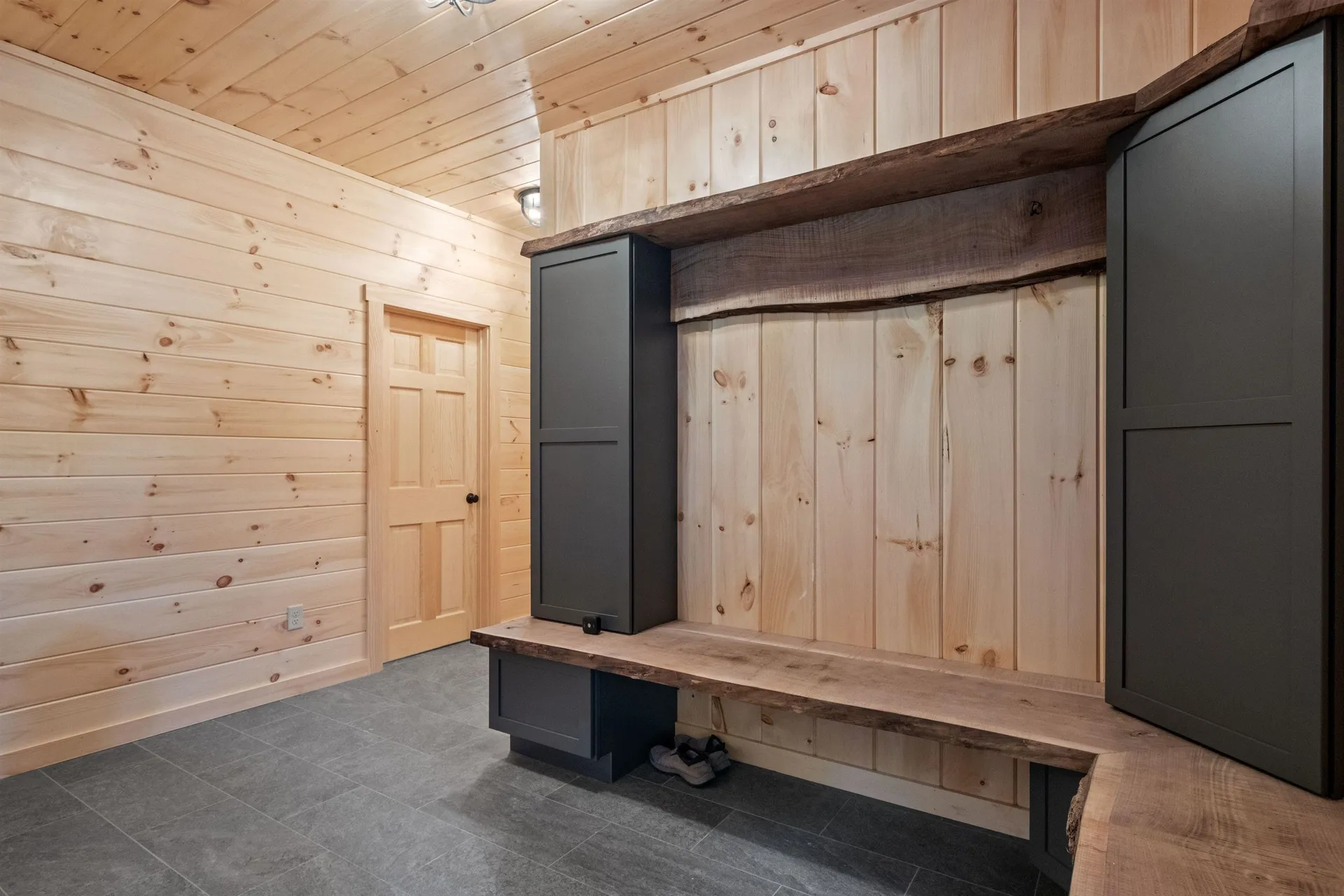 17 Landing Road Lincoln NH 03251