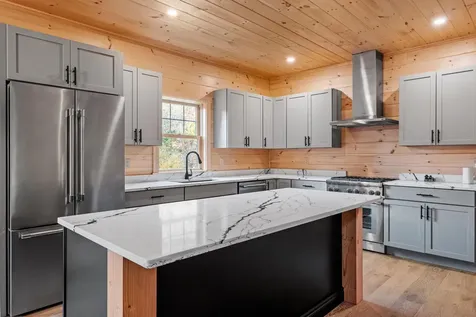 17 Landing Road Lincoln NH 03251