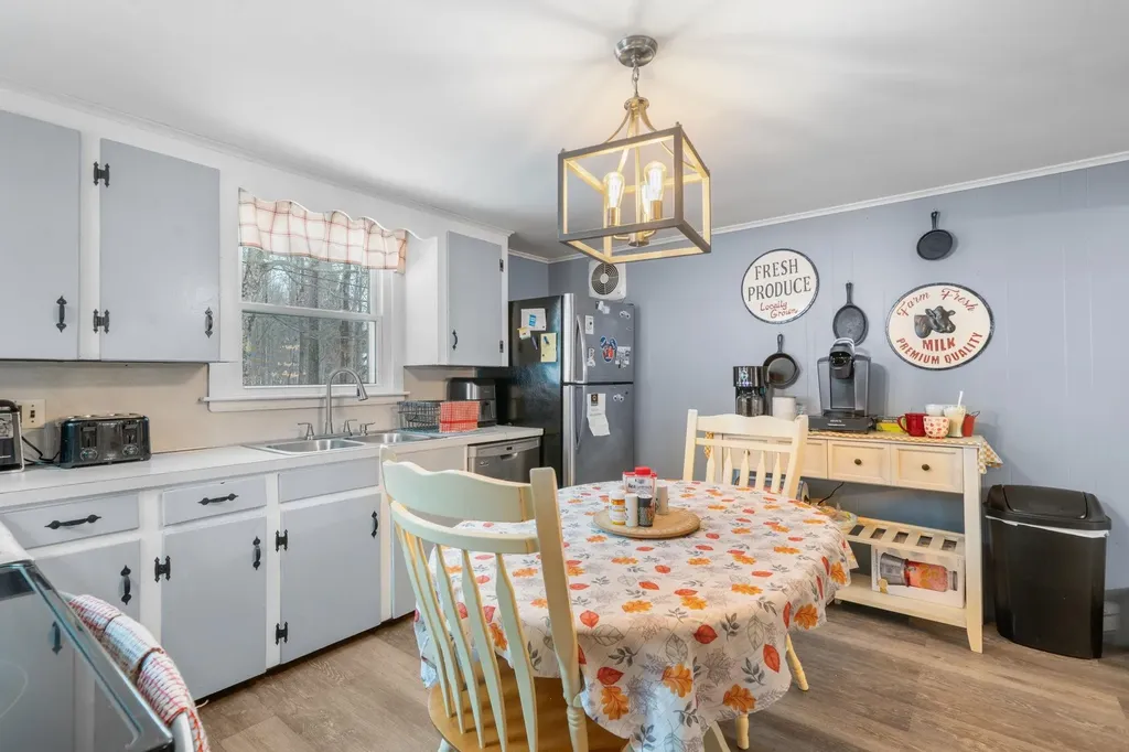 56 Hogg Hill Road Bradford NH 03221