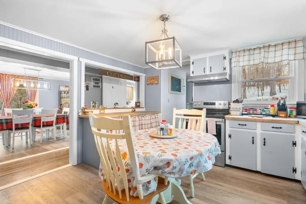 56 Hogg Hill Road Bradford NH 03221