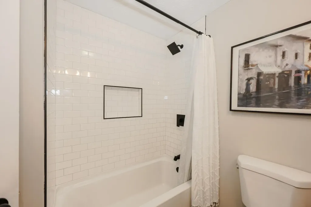 13 Van Ger Drive Bow NH 03304