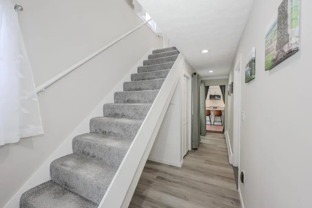 13 Van Ger Drive Bow NH 03304