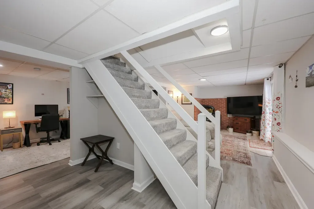 13 Van Ger Drive Bow NH 03304