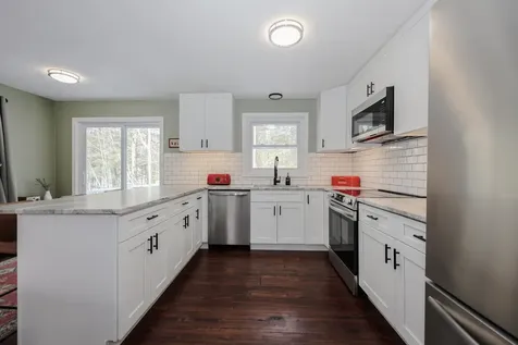 13 Van Ger Drive Bow NH 03304